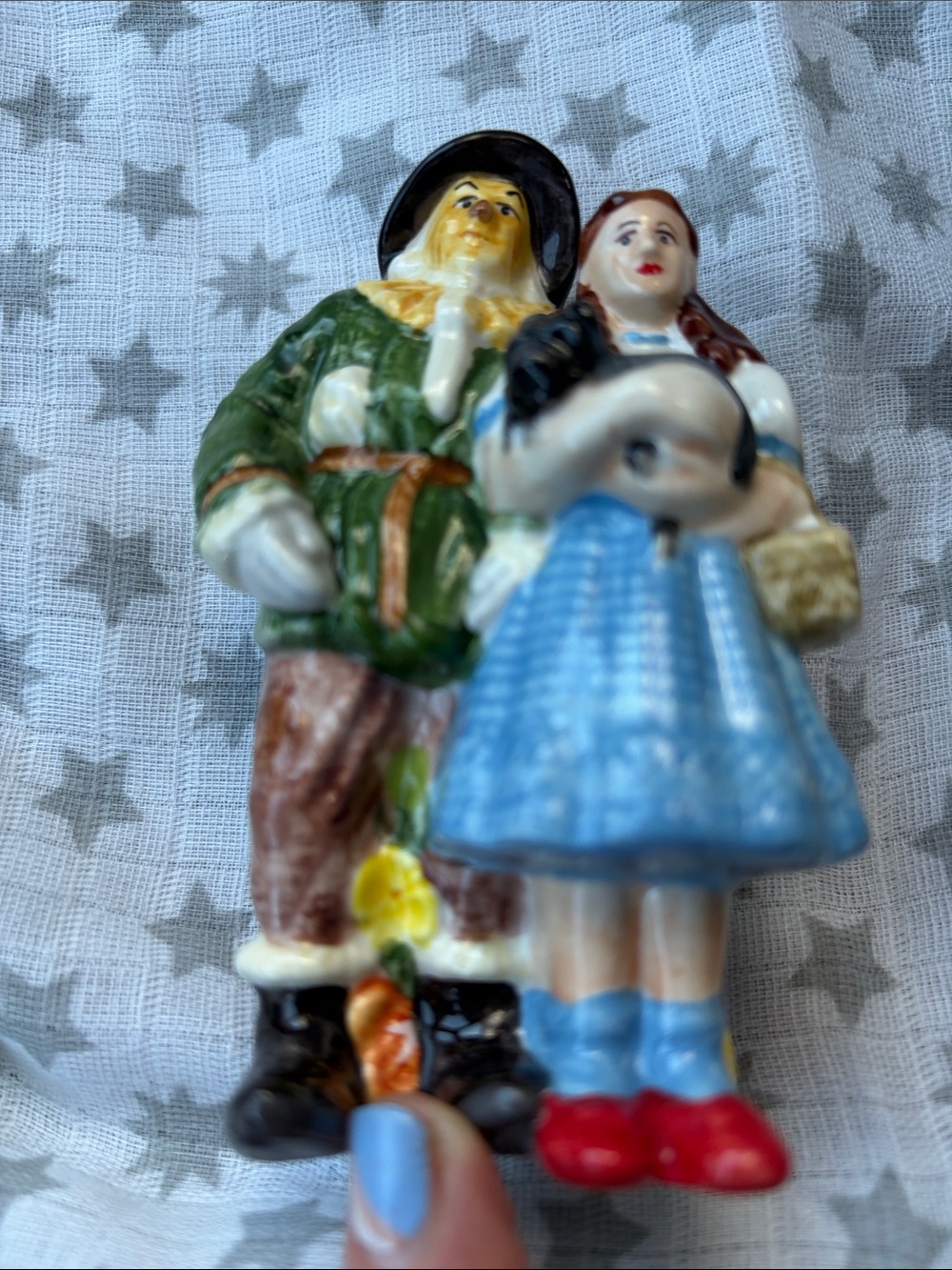 Classic Wizard of Oz Salt and Pepper – Multi-Color Collectible - Picture 5 of 8